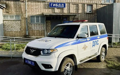 В Котельничском районе инспекторы помогли застрявшему водителю