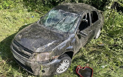 В Орловском районе девушка на «Ладе» съехала в кювет и опрокинулась