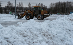 На дороги Кировской области вывели 185 единиц снегоуборочной техники