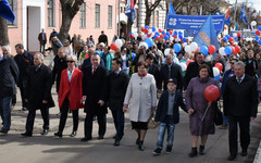 На первомайскую демонстрацию в Кирове вышли более трёх тысяч человек