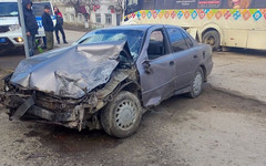 В Советске «Тойота» врезалась в автобус