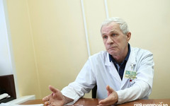 Николай Черняев: «К нам приходят целые семьи с оттопыренными ушами»