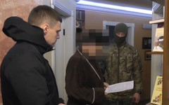 В Кирове задержали экс-директора госучреждения за взятку