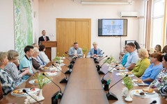 20 лучших работников Кирова занесены на городскую Доску почета