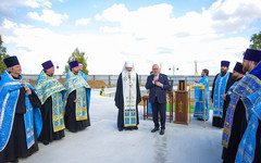 В Кирове освятили основание храма в память о защитниках Отечества