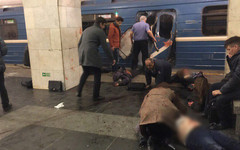 В Петербурге на перегоне между станциями метро прогремели взрывы (ФОТО+ВИДЕО)