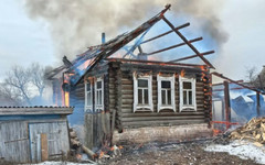 В Санчурском районе во время крупного пожара пострадала женщина
