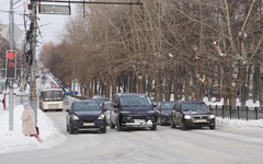 Роспотребнадзор предупредил кировских водителей об опасных подделках стеклоомывателя