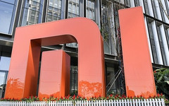 Три флагманских смартфона и фитнес-браслет: Xiaomi запустила в России продажи новинок