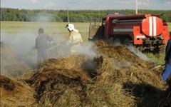 В Кирово-Чепецком районе из-за детской шалости сгорели 200 рулонов сена