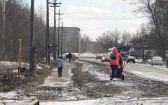 Из-за отсутствия тротуара на Ульяновской на администрацию Кирова подали в суд