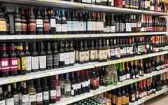 Региональным властям разрешили ограничивать торговлю алкоголем в жилых домах