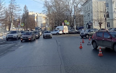 На Октябрьском проспекте водитель иномарки сбил пешехода