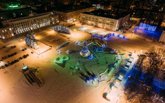 Ледовый городок простоит на Театральной площади ещё неделю