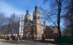 Кировские католики хотят получить всё здание Александровского костёла