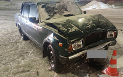 В центре Кирова столкнулись Hyundai и «семерка»: пострадала девушка