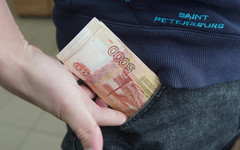 Школьник из Кирова перевёл мошенникам почти 30 тысяч рублей за игровой нож