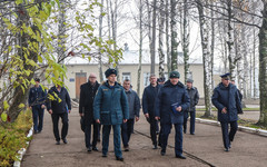 В кировских колониях налажено производство мебели, одежды и продуктов