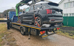 У осужденного кировчанина изъяли автомобиль для передачи в зону СВО