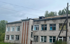 Крышу школы в Котельничском районе отремонтировали после вмешательства