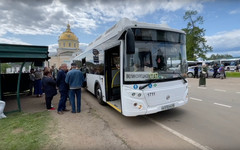 Во время Великорецкого крестного хода запустят спецрейсы для паломников