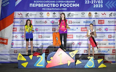 Воспитанница кировской спортшколы стала чемпионкой России по скалолазанию