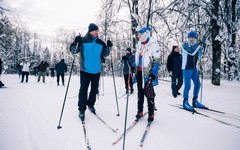 Беговые лыжи для всех: фотолента с открытого мастер-класса для взрослых и детей