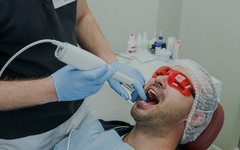 Коронки, протезы, «пластинки»: как сократить срок процедур у стоматолога