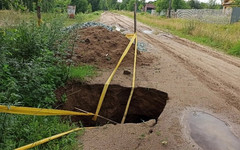 В Каринторфе лесовозы обвалили дорогу на улице Простницкая