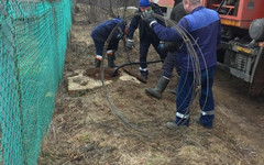 В Сидоровке из-за проблемы с дренажной системой затопило подвалы жилых домов