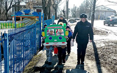 В Котельниче заметили «Шагающий автобус»