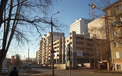 В Кирове приставы продают квартиры в недостроенном доме на Пугачёва