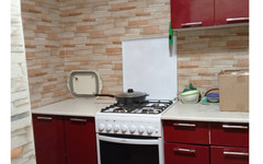 Многодетной семье из Арбажа подарили кухонный гарнитур и новую плиту