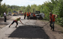 В Кировской области в 2017 году на строительство четырнадцати километров сельских дорог потратят около 286 миллионов рублей