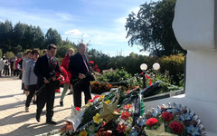 В Орловском районе открыли обновлённый памятник героям войны