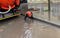 Вячеслав Симаков проинспектировал улицы, на которых скапливается вода