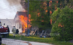 В деревне Советского района горит дом