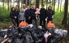 Активисты движения «Начни с себя» взялись самостоятельно очистить город от мусора