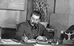 Россияне назвали Сталина самой выдающейся исторической личностью