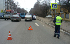 В Кирове на зебре сбили мужчину: он госпитализирован с тяжёлыми травмами