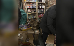 
								В Кирове изъяли жидкость для вейпов на миллион рублей
							