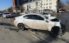 На улице Воровского в Кирове столкнулись две иномарки