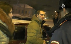 В Кирове участники ДТП выясняли, кто виноват, при помощи кулаков (ВИДЕО)