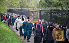 Кировские спасатели сходили в крестный ход в защиту Слободского от пожаров