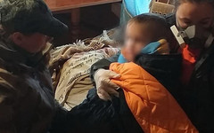 Найдённого четырёхлетнего мальчика на вертолёте привезли в Киров