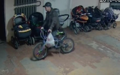 Кировчанин решил прихватить чужой велосипед (ВИДЕО)