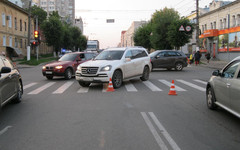 Кировчанка на «Мерседесе» сбила пенсионера на пешеходном переходе