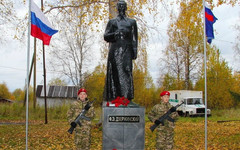 В Кировской области открыли ещё один памятник Феликсу Дзержинскому