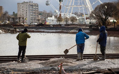 Подрядчику вновь поручили увеличить количество работников в парке имени Кирова