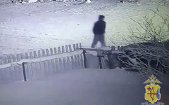 В Подосиновском районе мужчина напал с ножом на прохожую и ограбил её